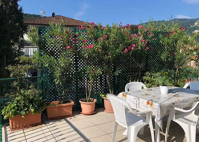 Lägenhet La Terrazza Degli Oleandri